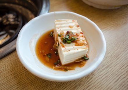 강릉 초당동 식당가와 몽글몽글한 순두부 한 그릇